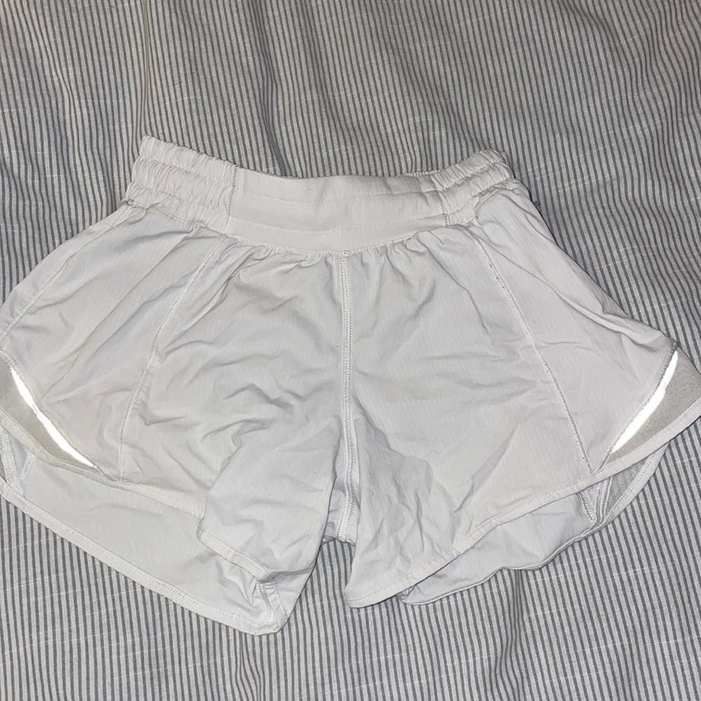 Lululemon white hotty hot shorts